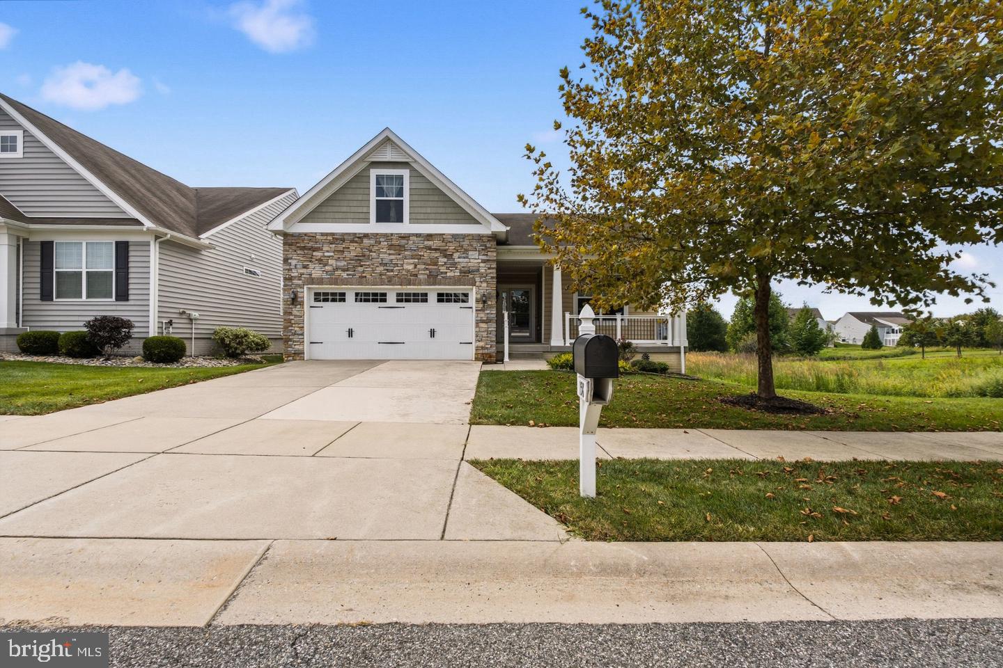 158 Silver Maple Rd — photo