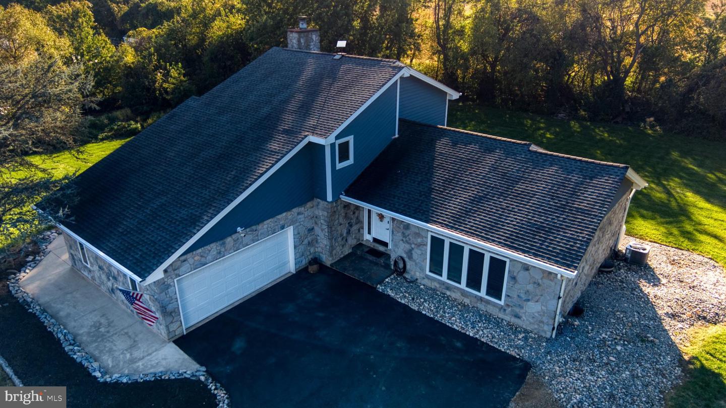 205 Milford Dr — photo
