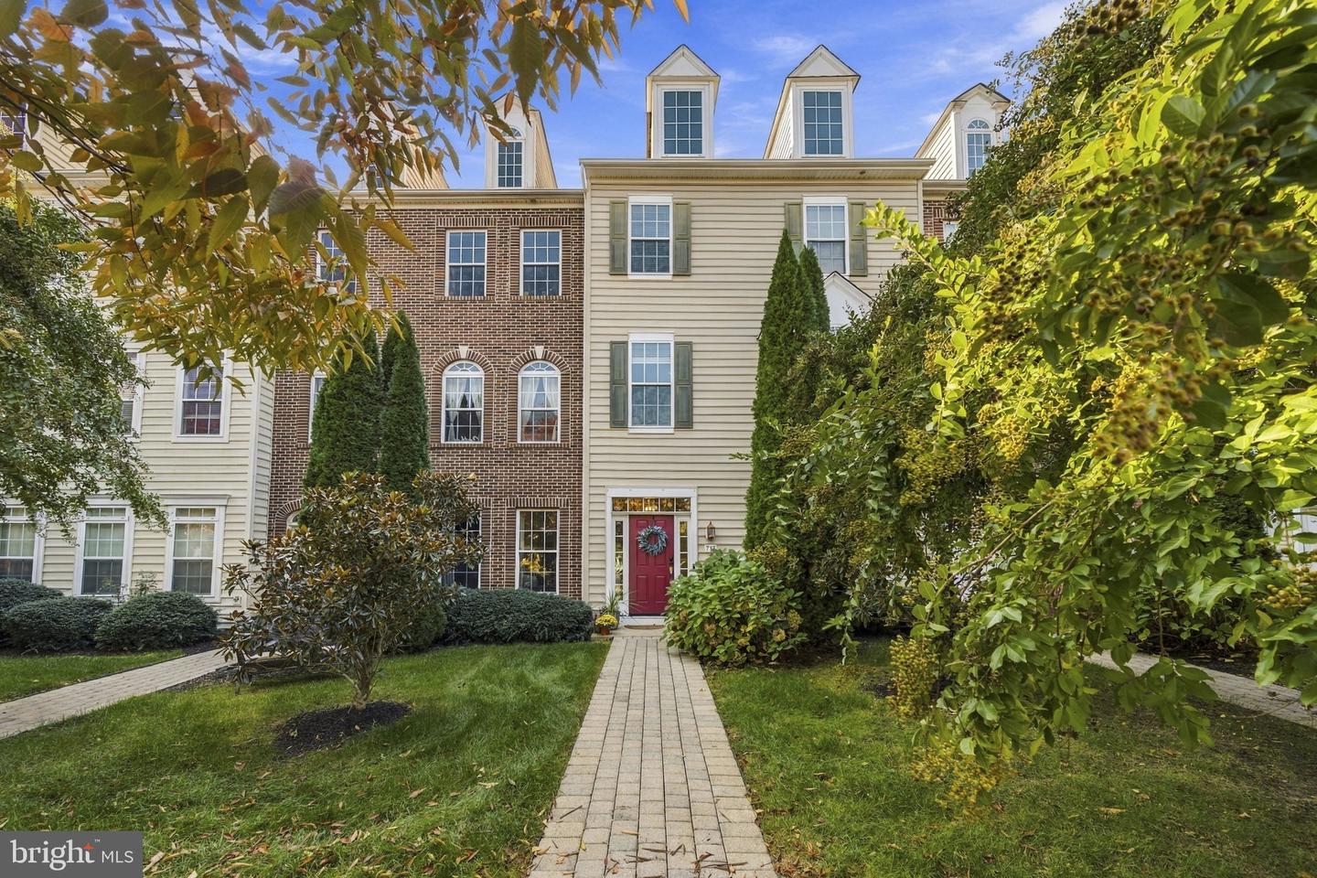 717 Observatory Dr — photo