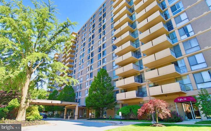 2401 Pennsylvania Ave #308 — photo
