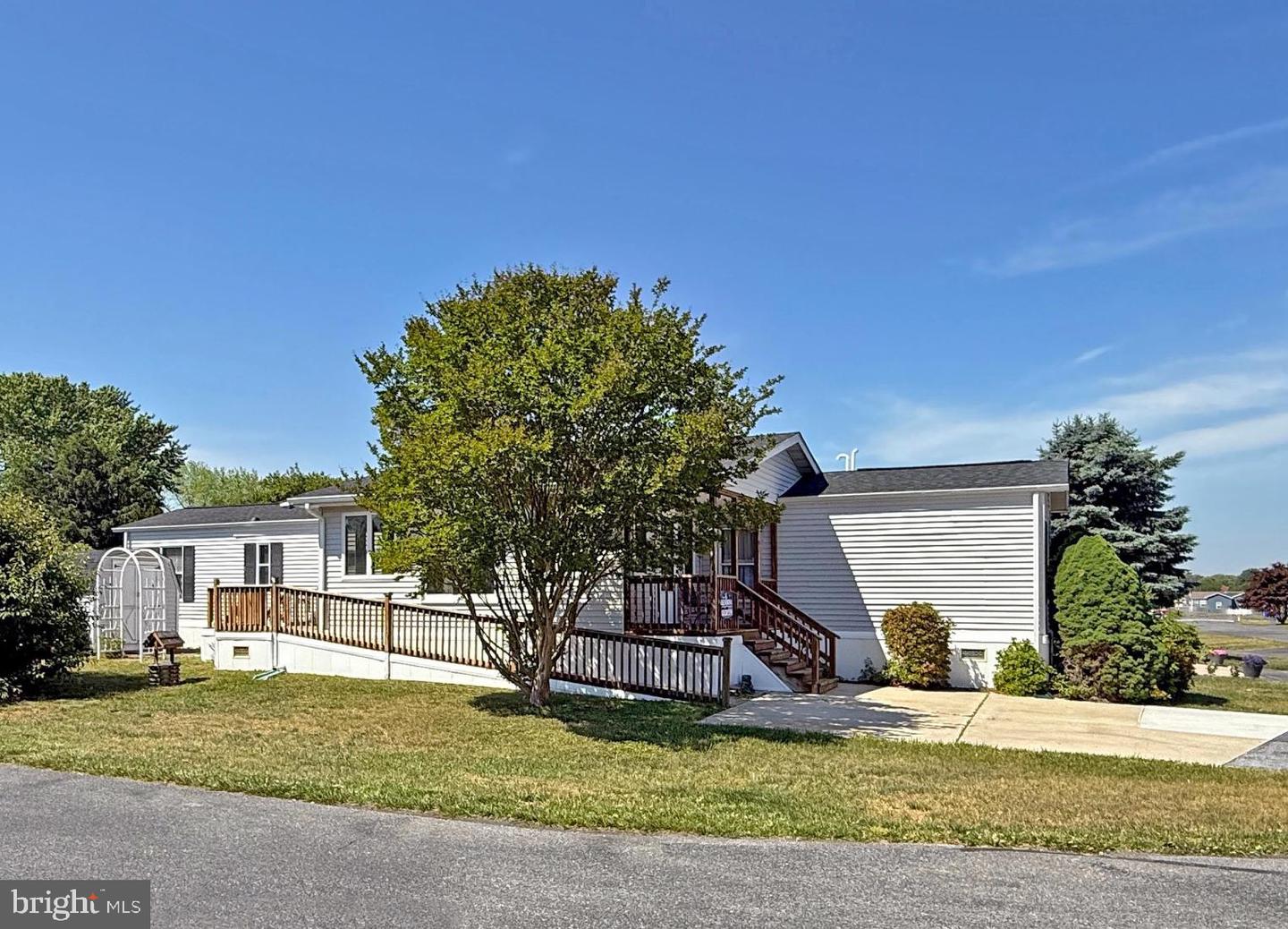 1 Andover Ln #B-19 — photo