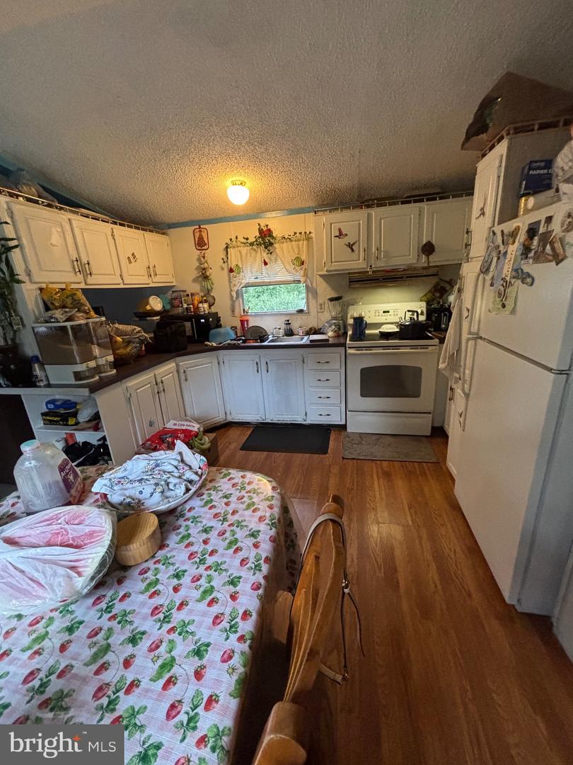 22152 Atkins Ct — photo