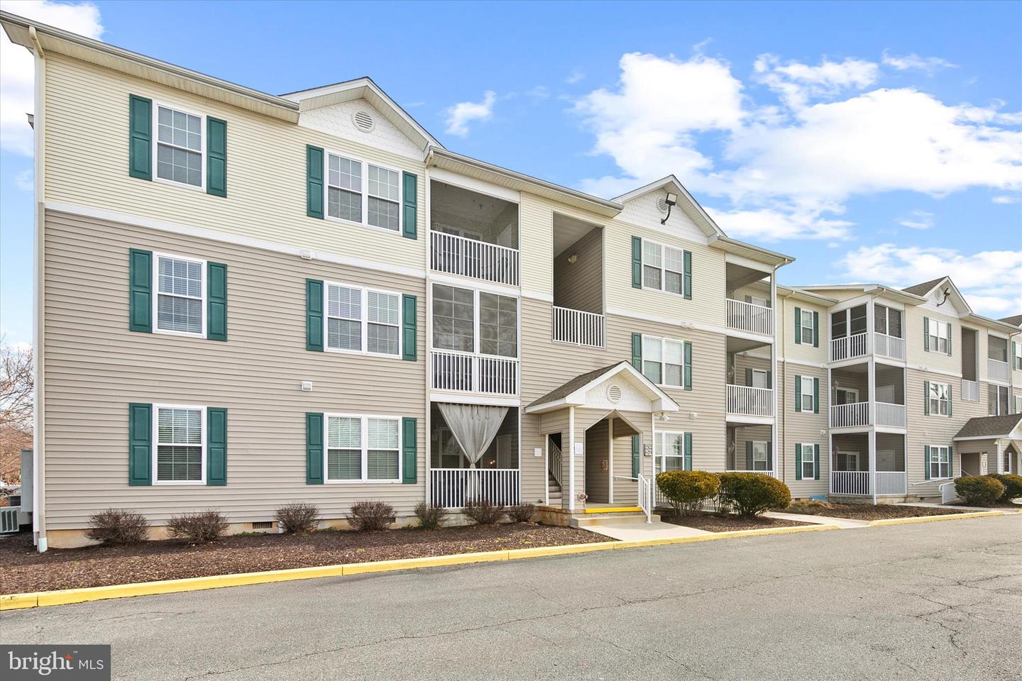 1400 Pebble Dr #1424 — photo