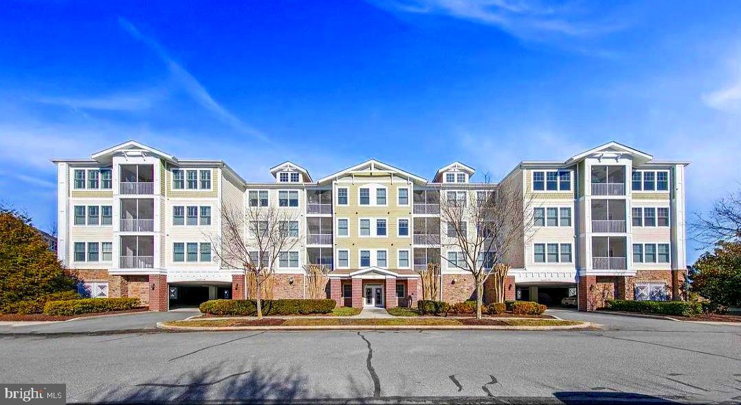 31568 Winterberry Pkwy #203 — photo