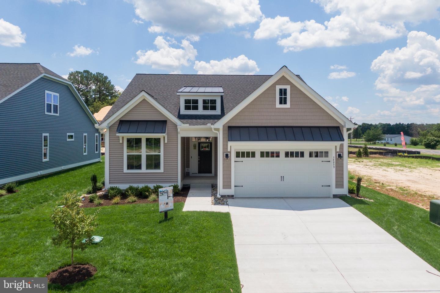 23514 East Gate Dr — photo