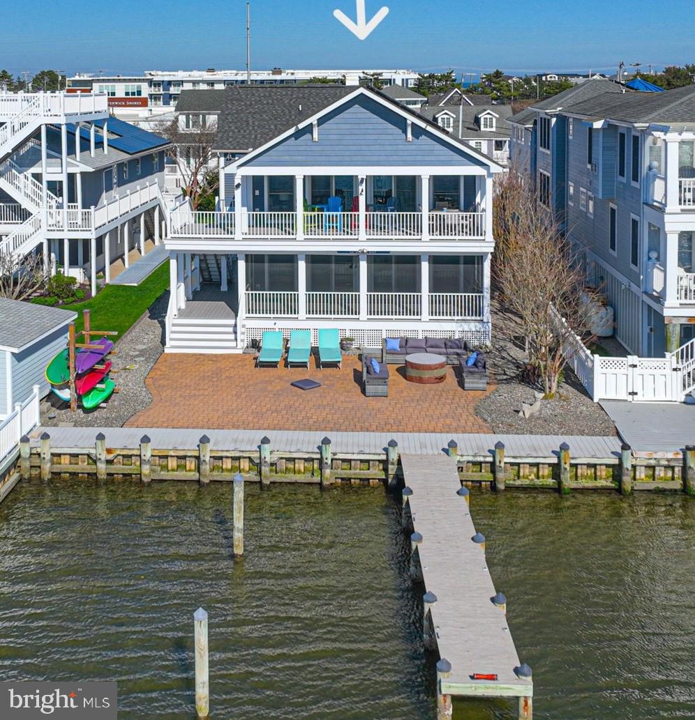 1502 Bay St — photo