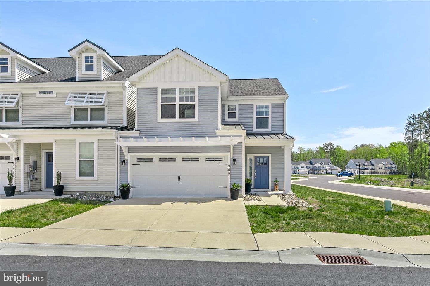 33204 Cross Rd — photo