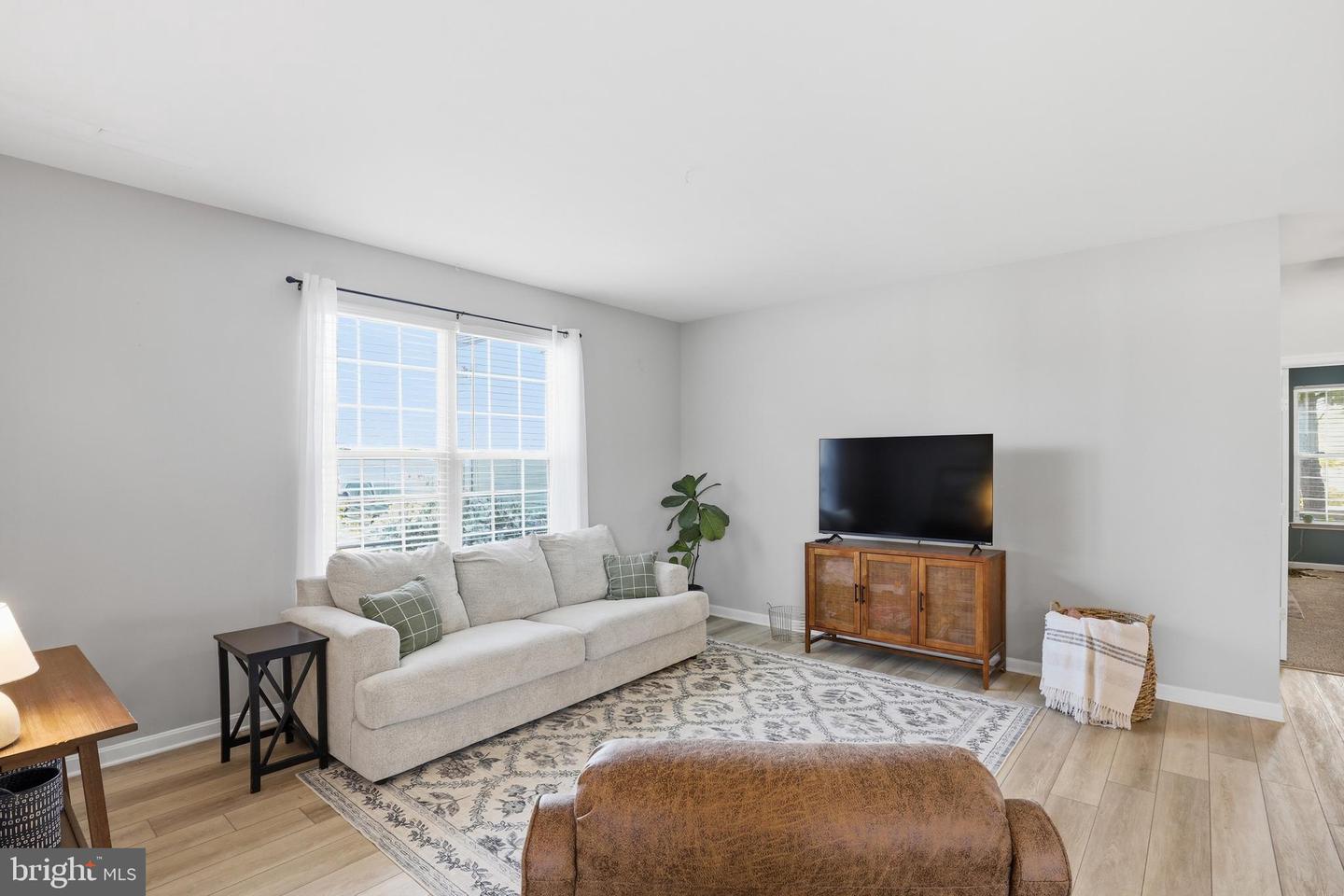 15 W Thrush Dr — photo
