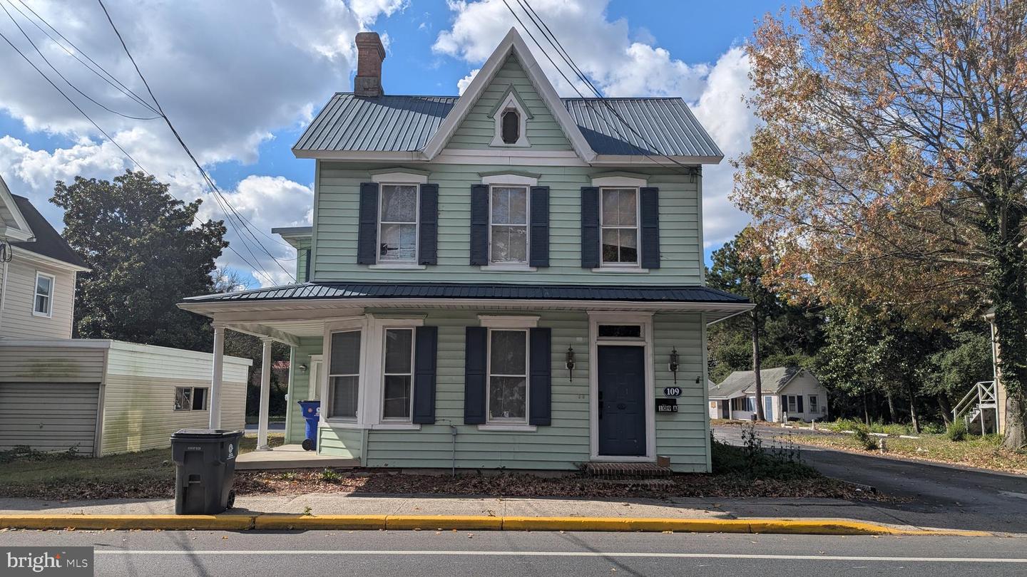 109 N Bedford St — photo