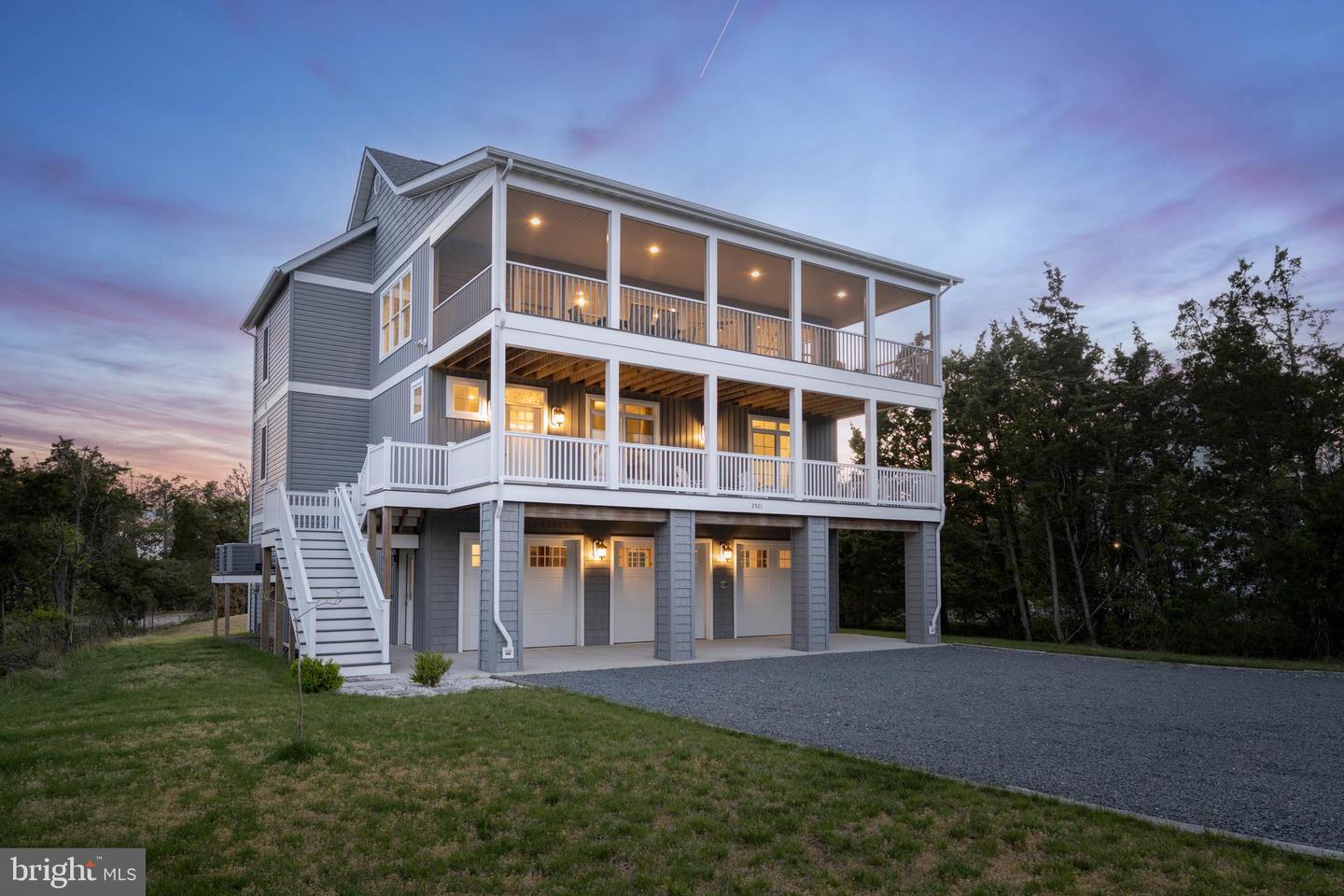 2501 S Bay Shore Dr — photo