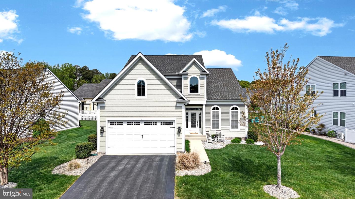37419 Liverpool Ln — photo