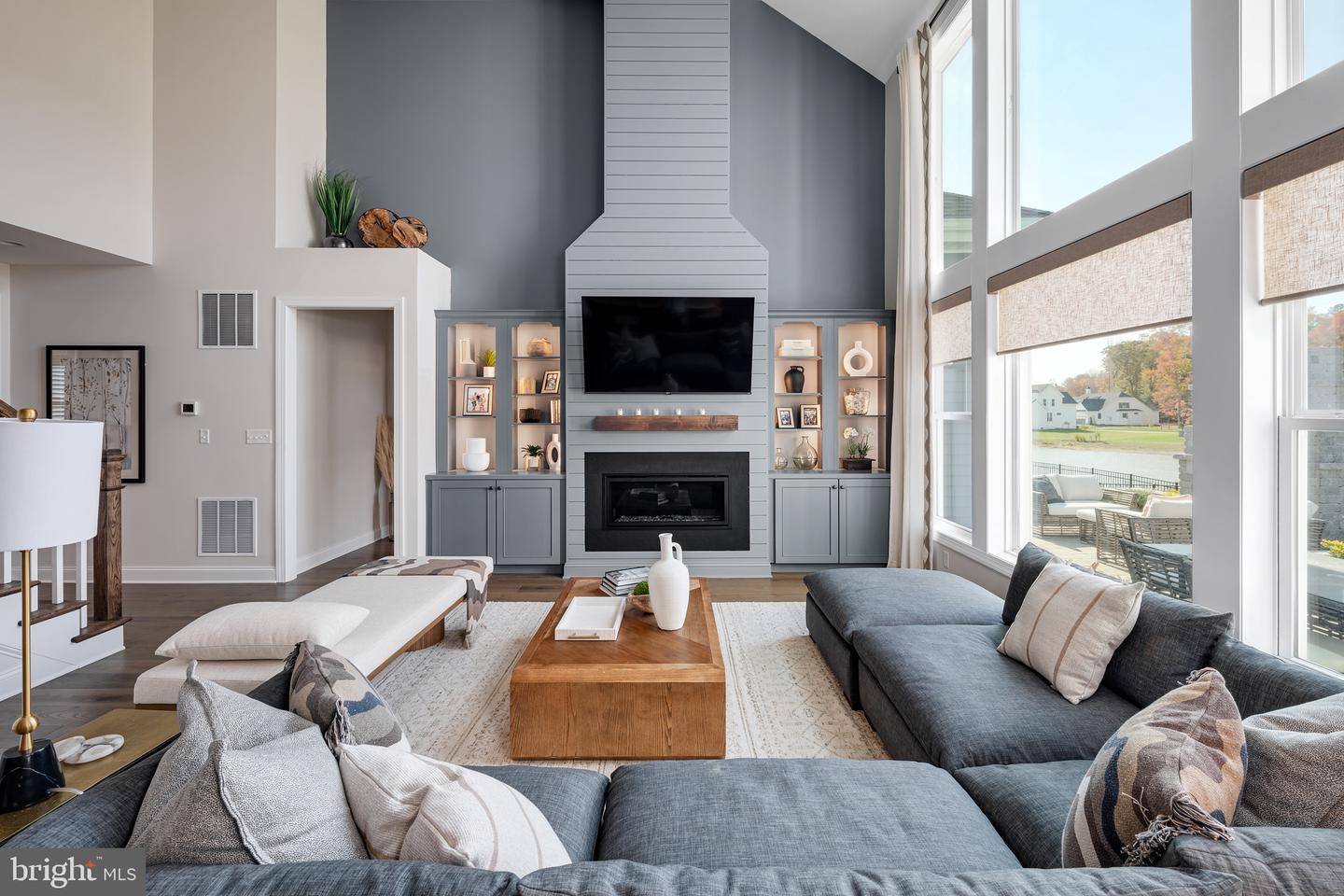 242 Clara Lane — photo