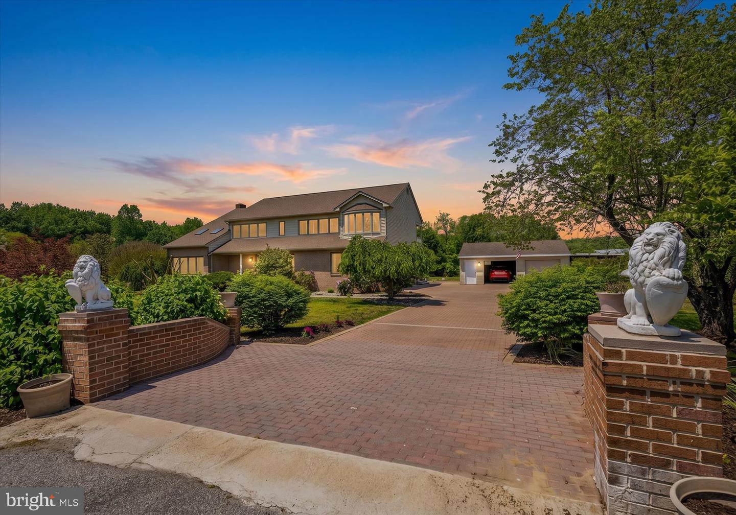 32930 Curley Dr — photo