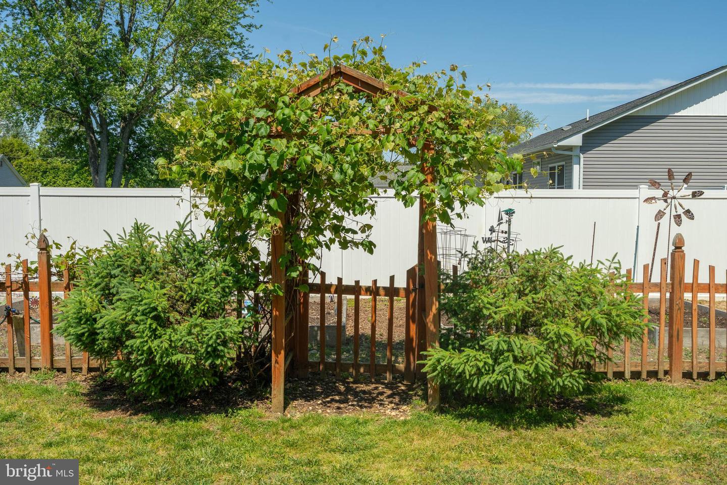 31331 Coventry Dr — photo