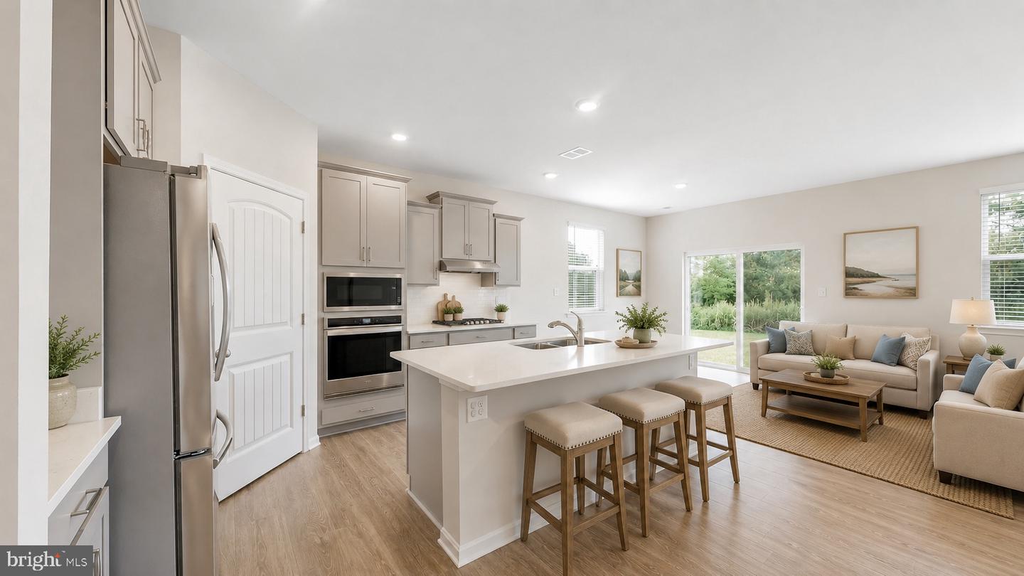 18069 White Cedar Ct — photo