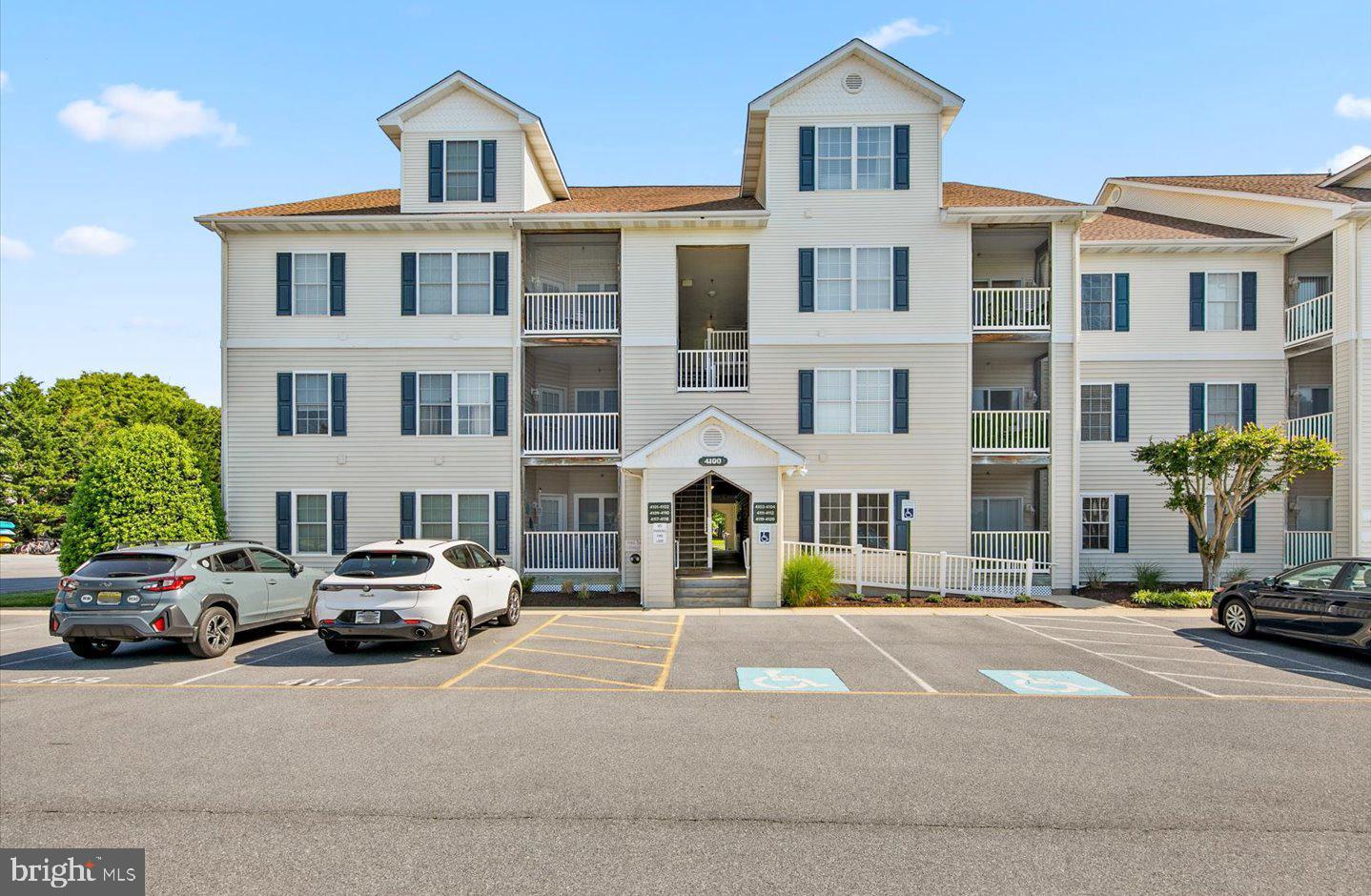 4100 Sand Piper Dr #4119 — photo
