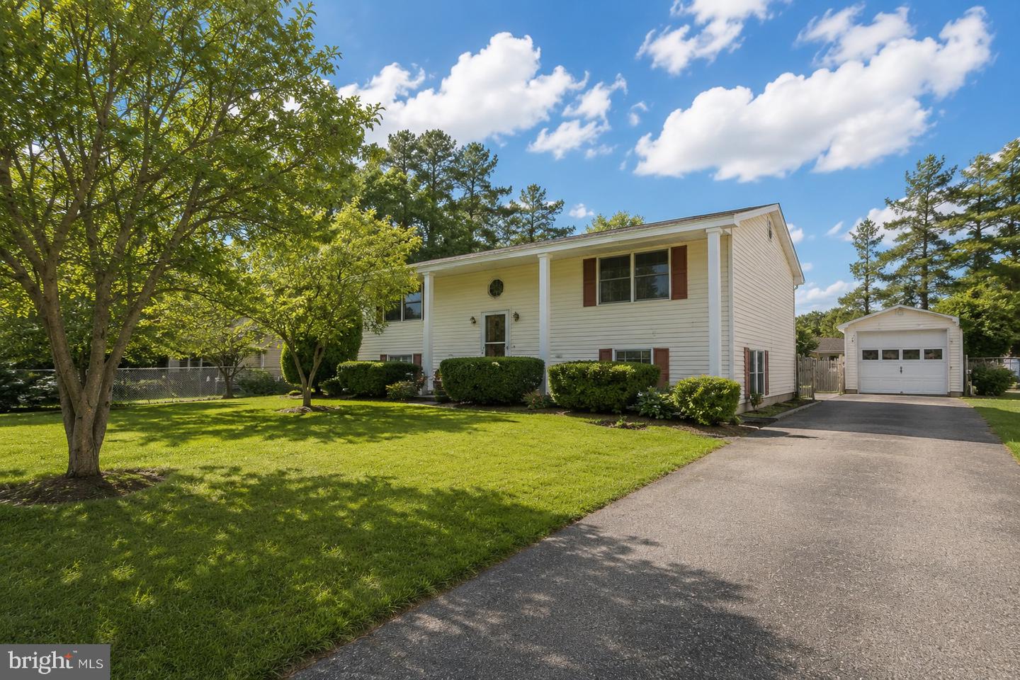 602 Evans Dr — photo