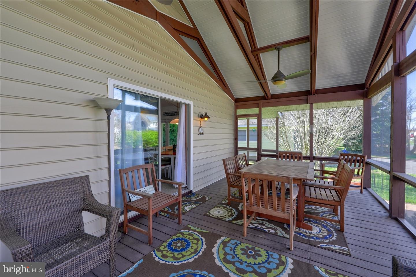 21095 Elizabeth Ave — photo