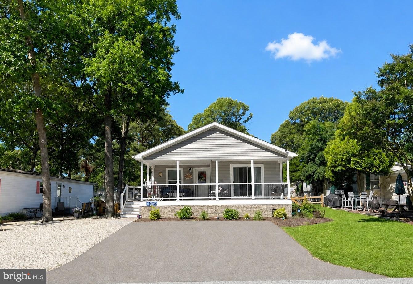 26462 Heartwood CV #2696 — photo