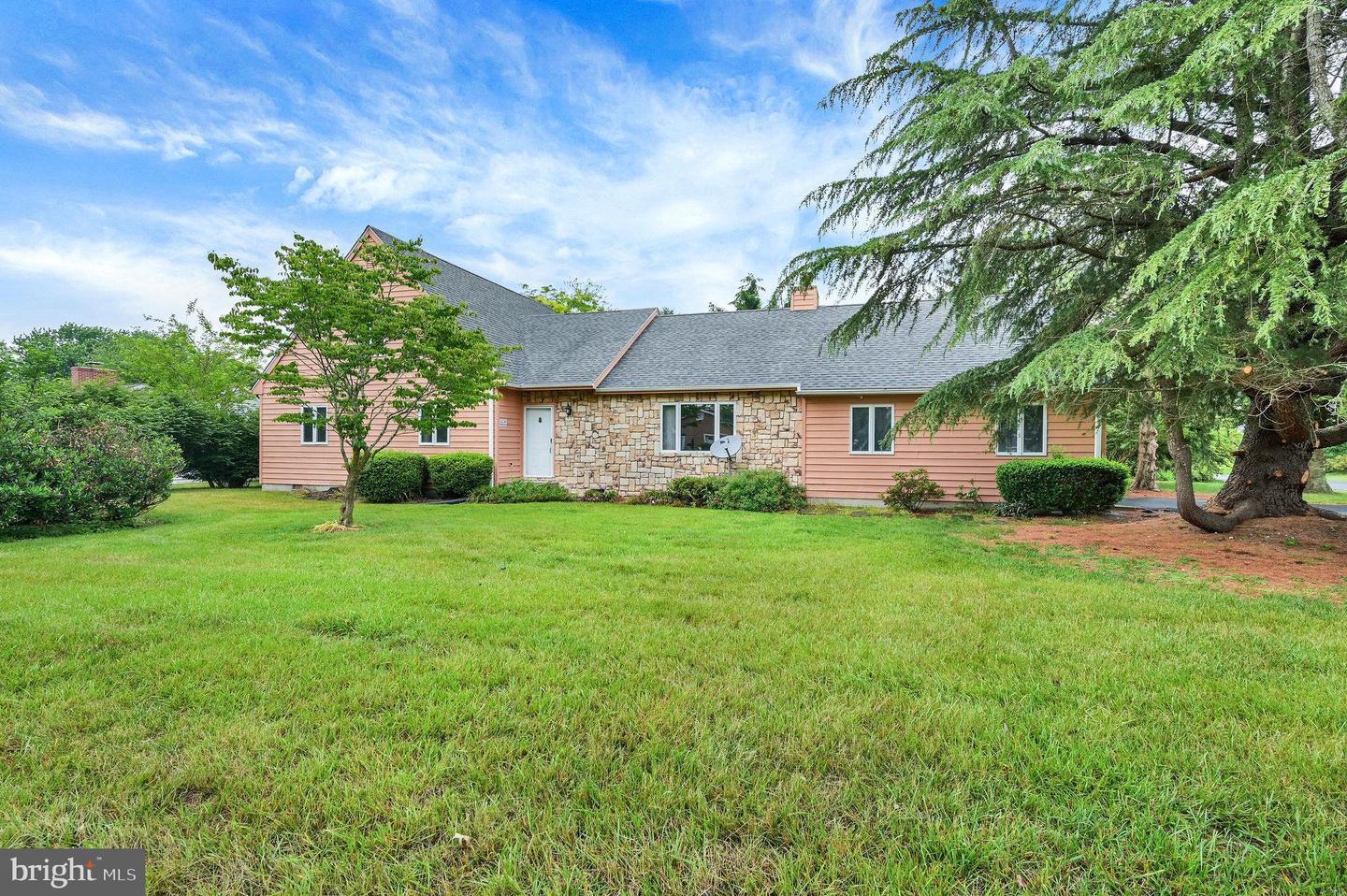 30849 Buttonwood Dr — photo