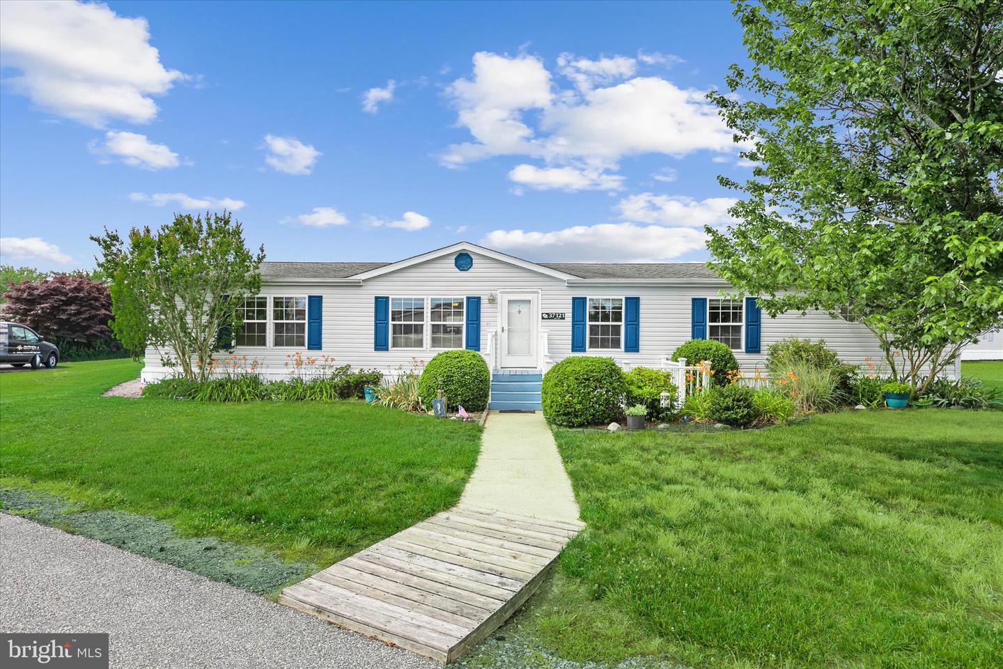 37121 Sugar Hill Way — photo