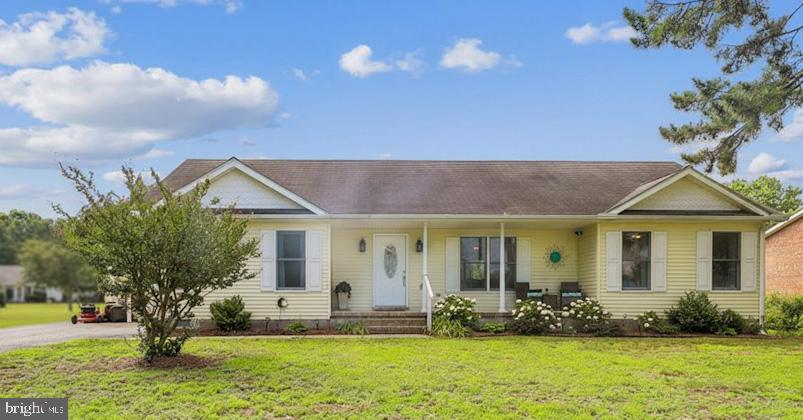 736 Hickman Dr — photo