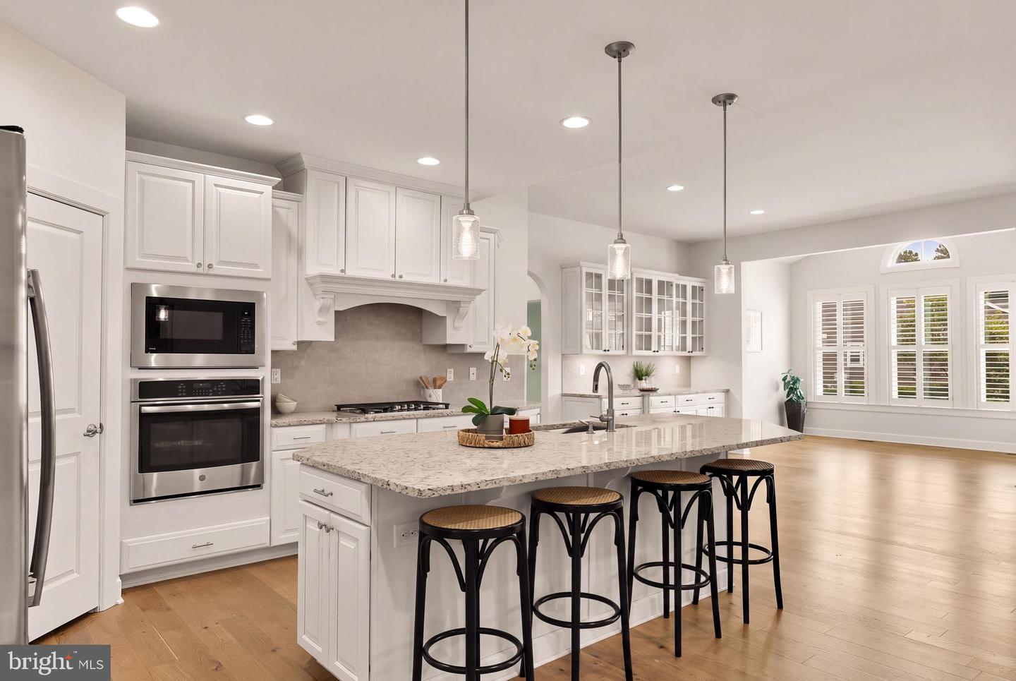 33415 Bridgehampton Ln — photo