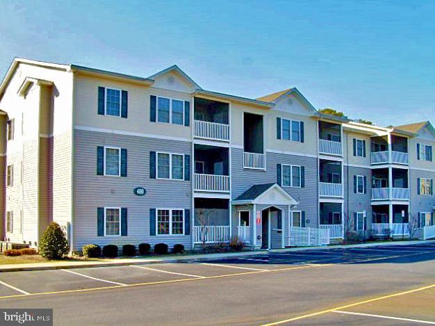400 Cascade Ln #420 — photo