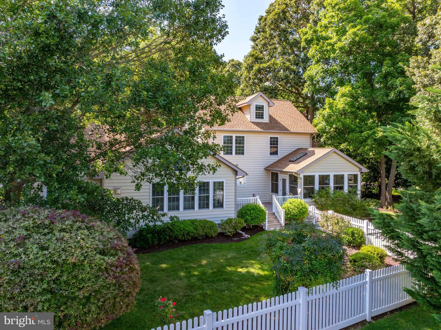 1 Tall Oaks Ct — photo