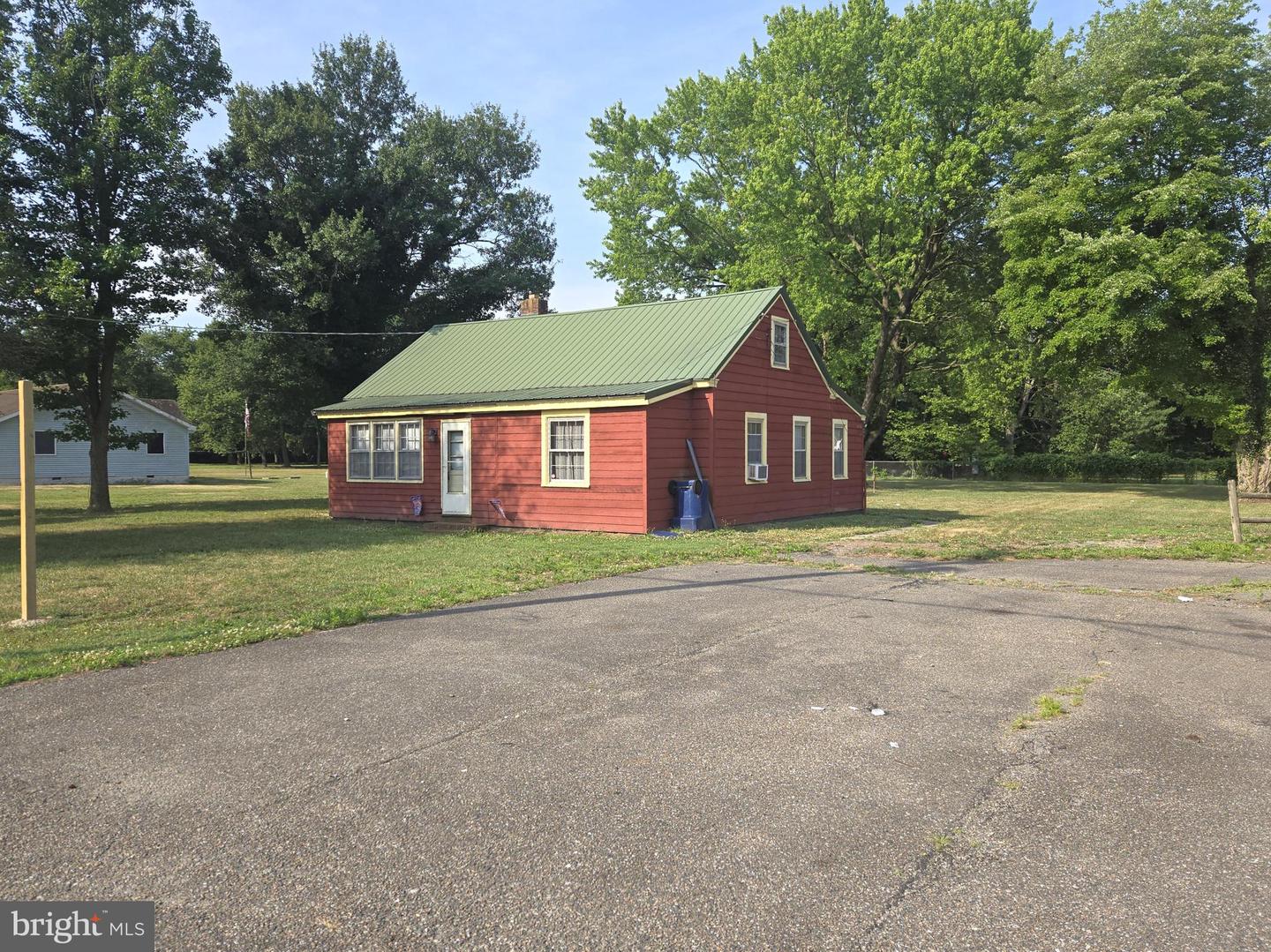 28740 Seaford Rd — photo
