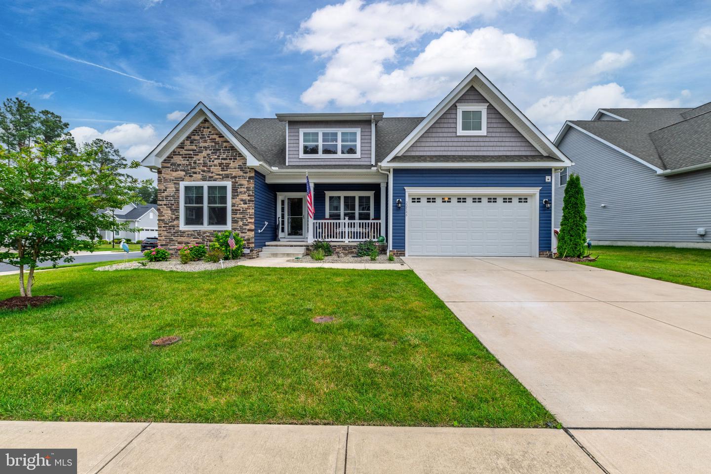 22546 Bradbury Way — photo