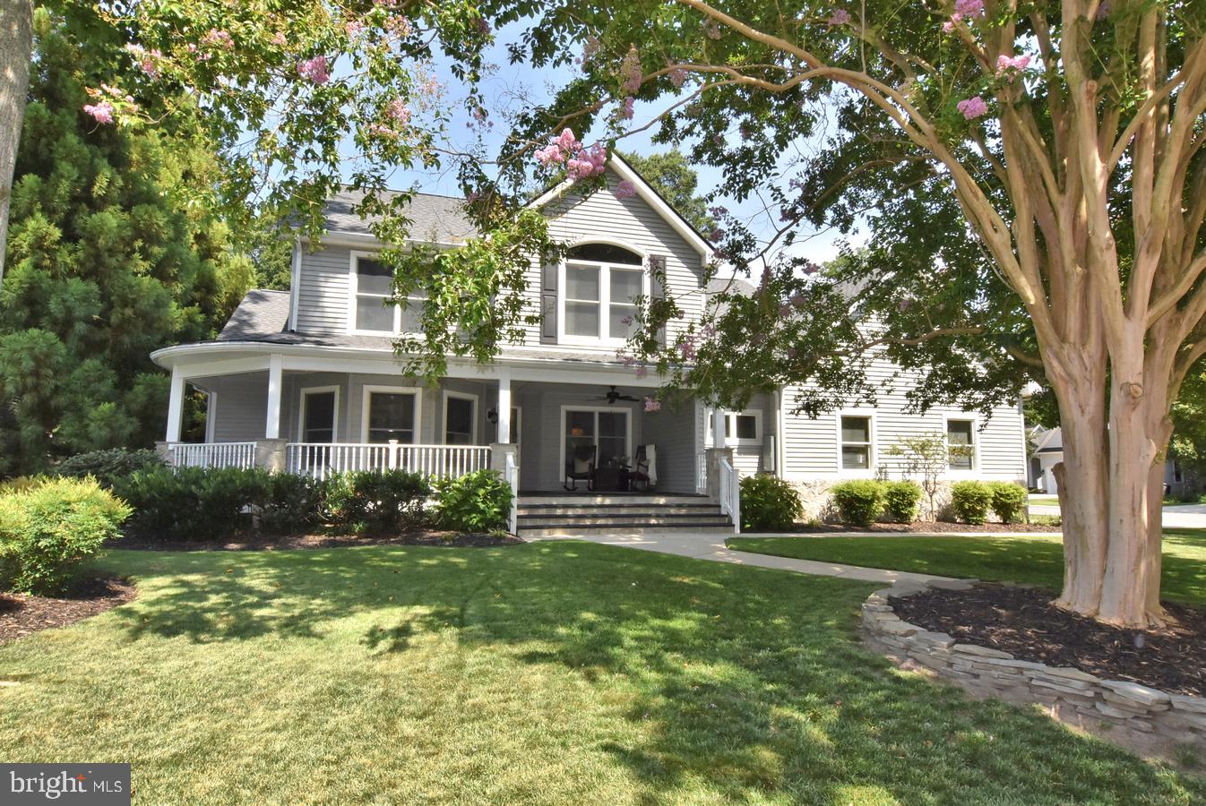 423 Seagull Dr — photo