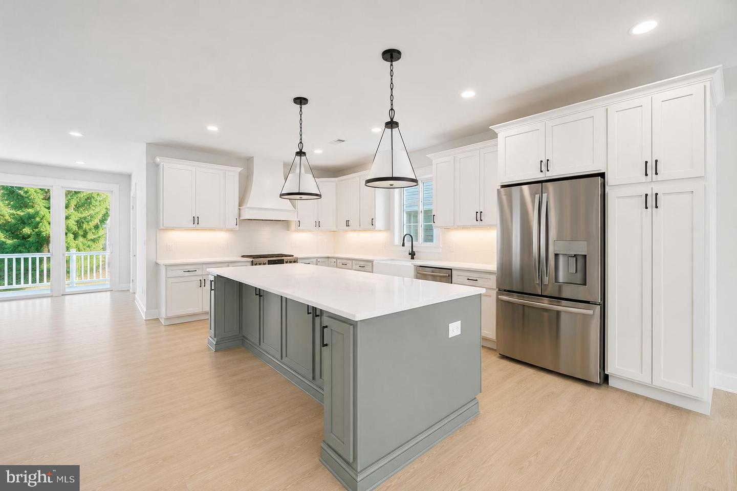 38340 Josephine St — photo