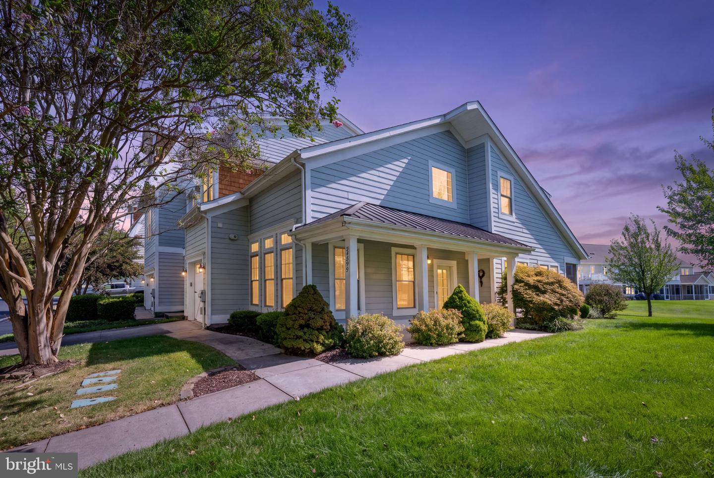 35059 Zwaanendael Ave — photo