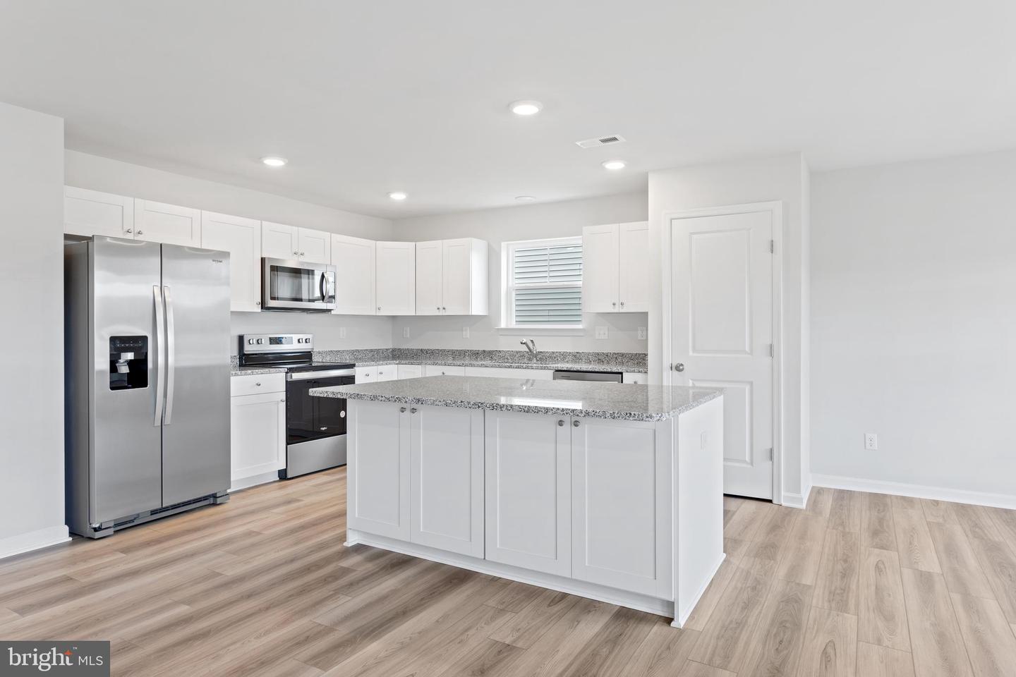 Homesite 30 R Wilson Loop — photo