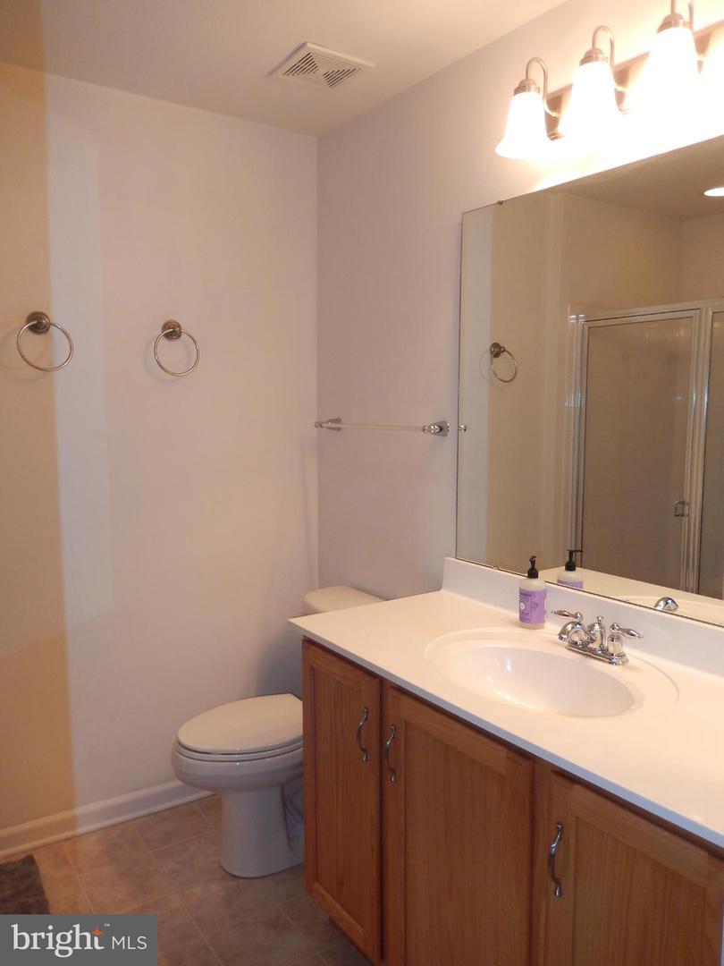 27550 Mayfield Rd — photo