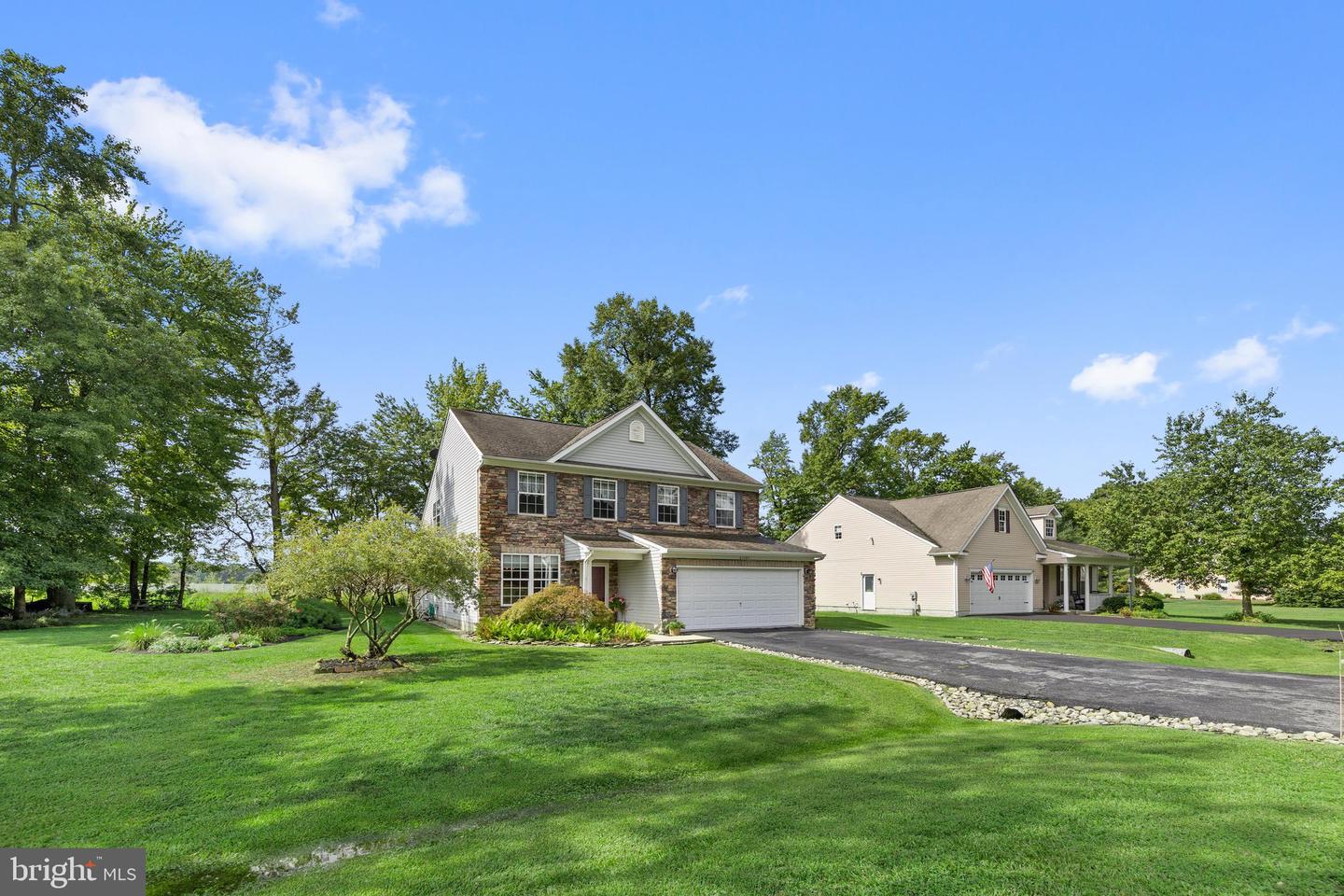 23085 Pine Run — photo