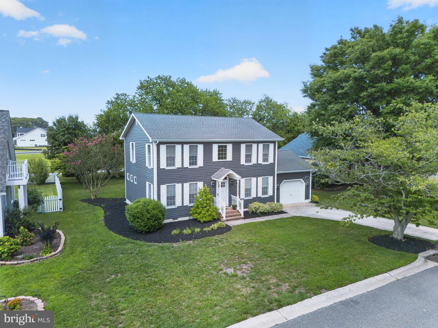 20 Bay Breeze Dr — photo