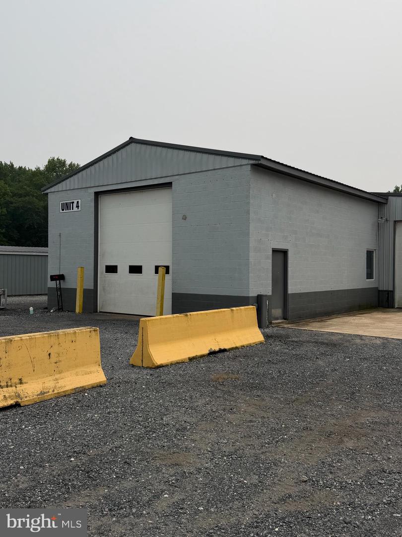 9654 Brickyard Rd — photo