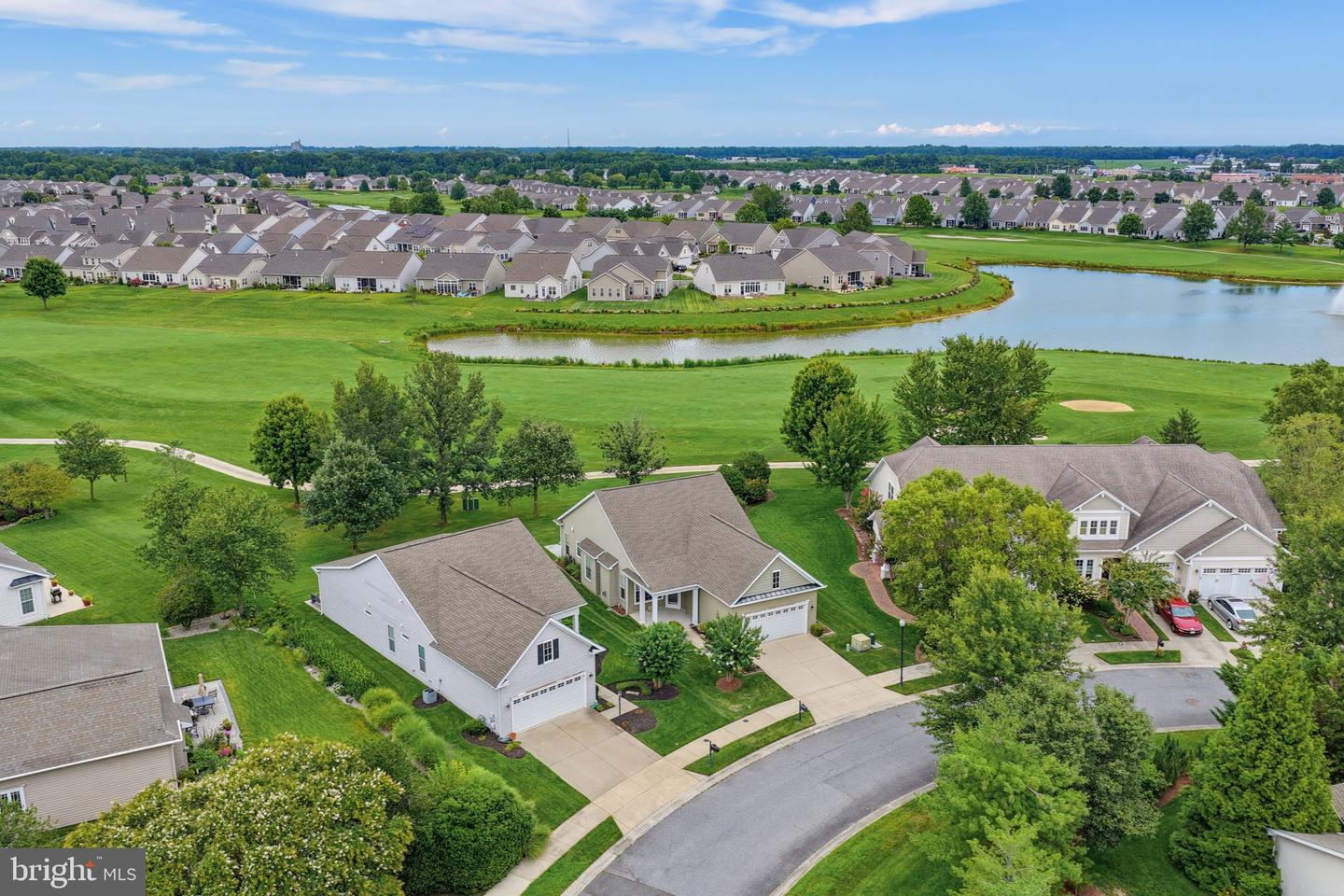 16 Blue Heron Ct — photo