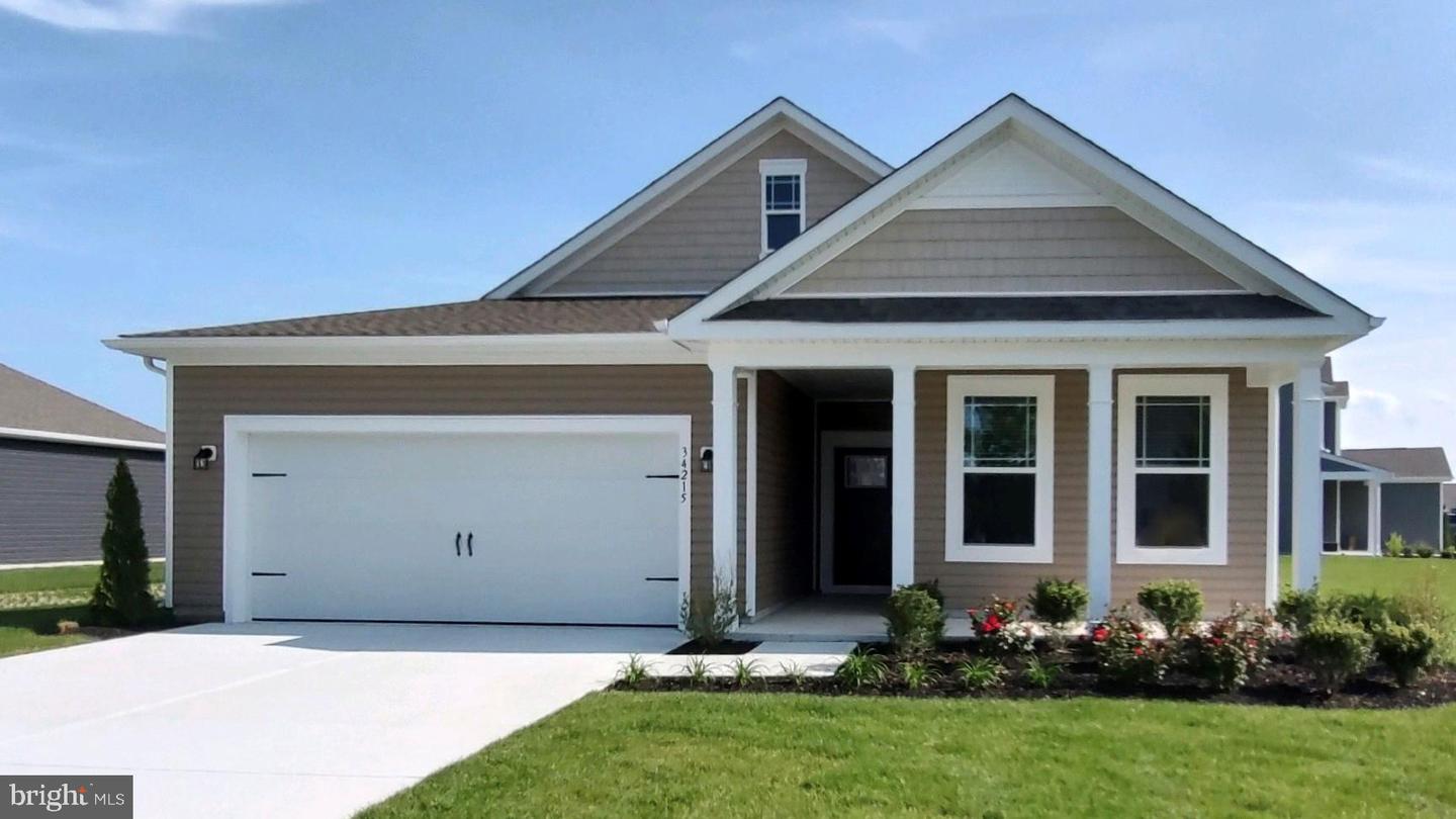 8706 Crystal Lake Dr — photo