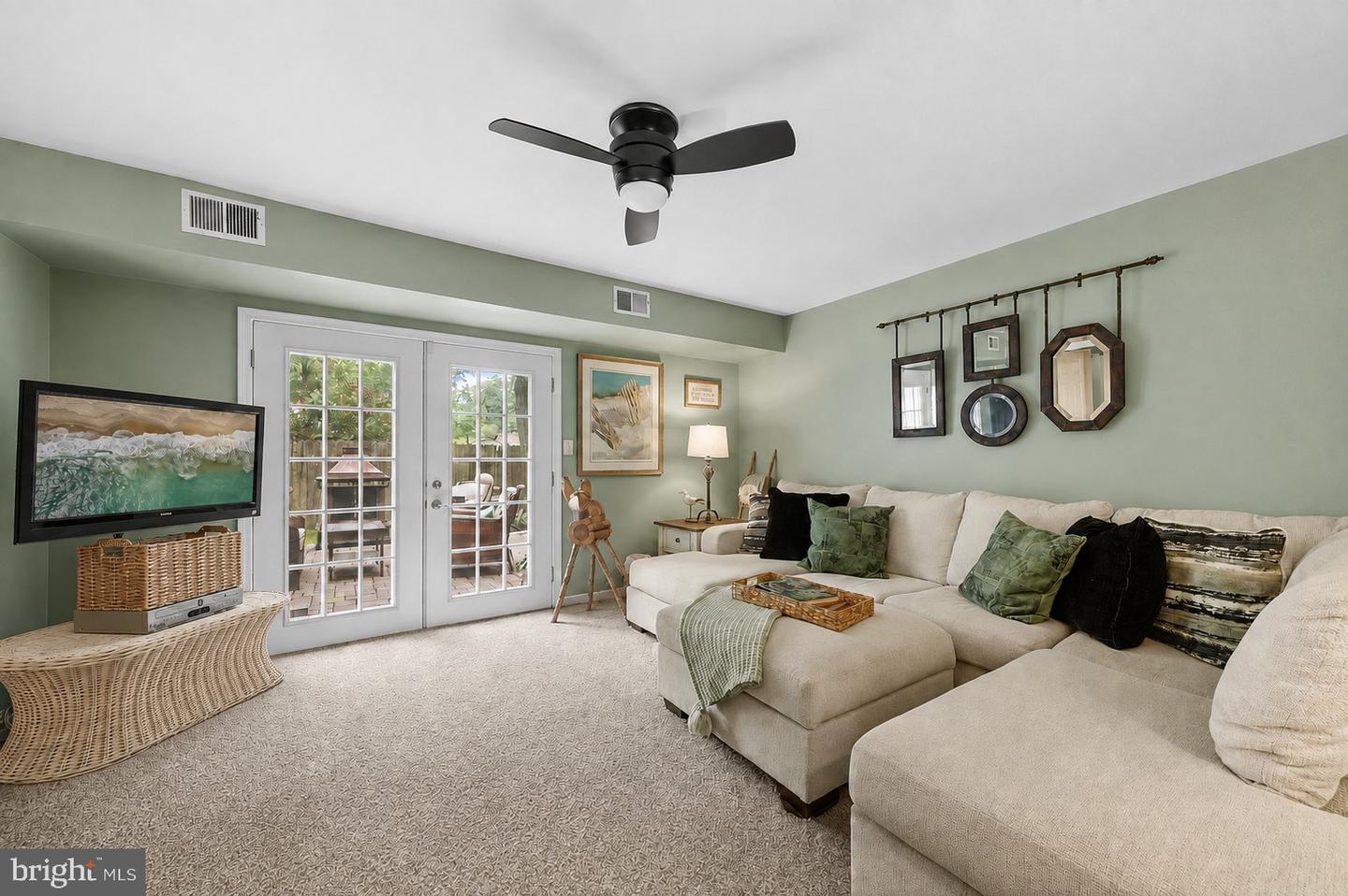25404 N Oak Dr — photo