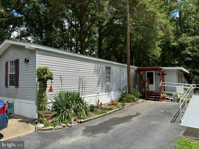 28056 Avalon Dr — photo