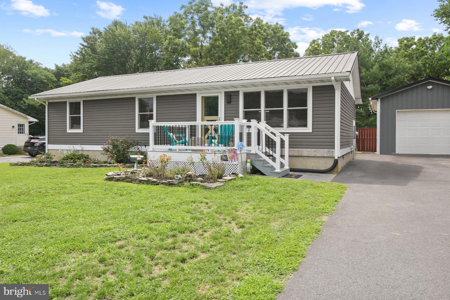18050 Morgan Dr — photo