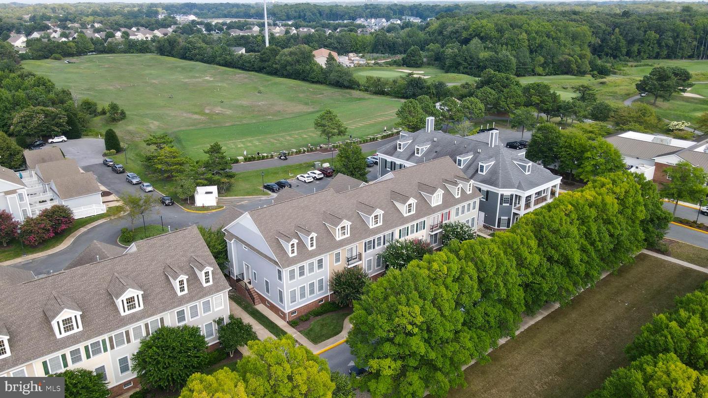 11 Village Green Dr — photo