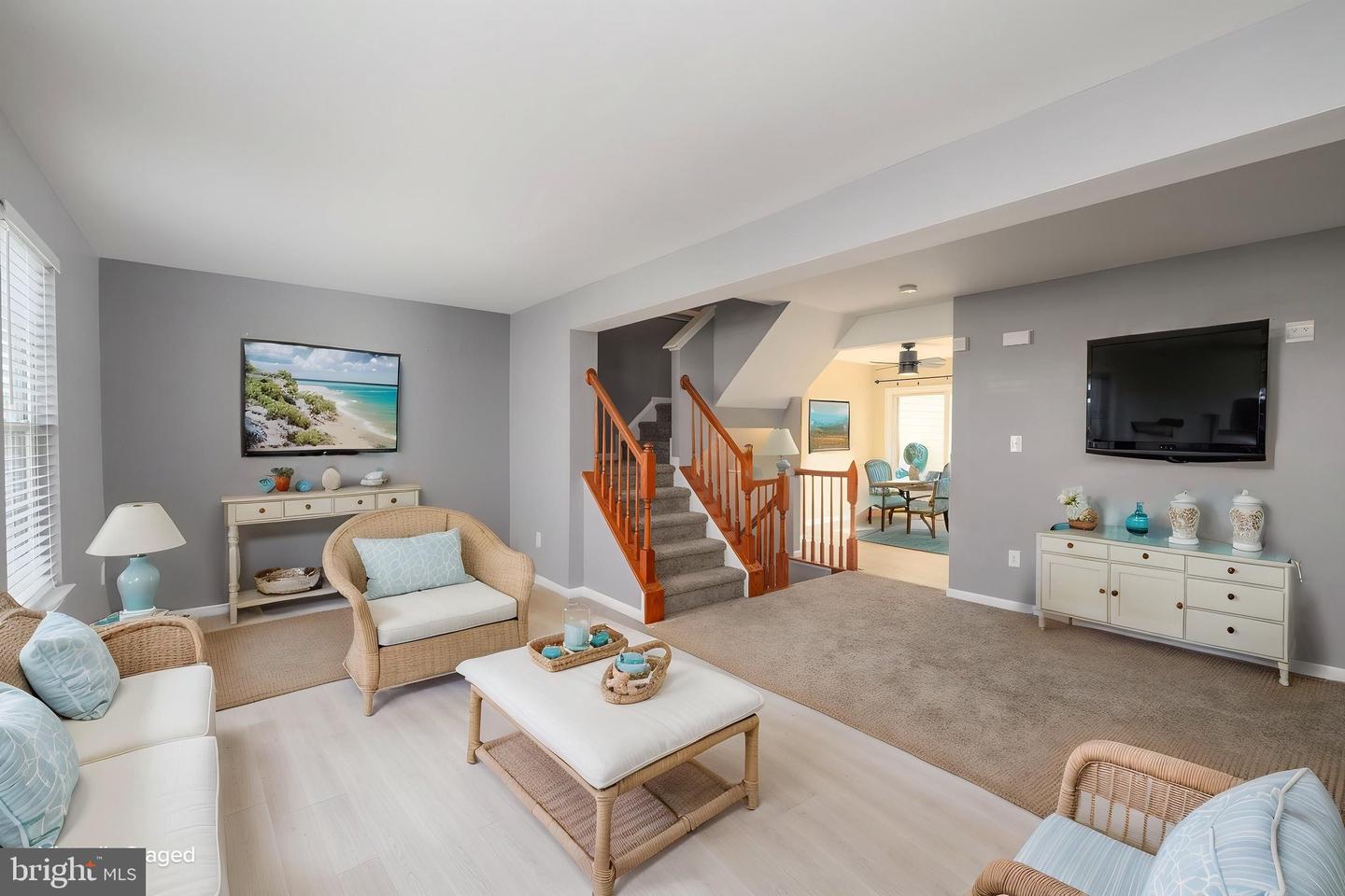 23567 Devonshire Rd — photo