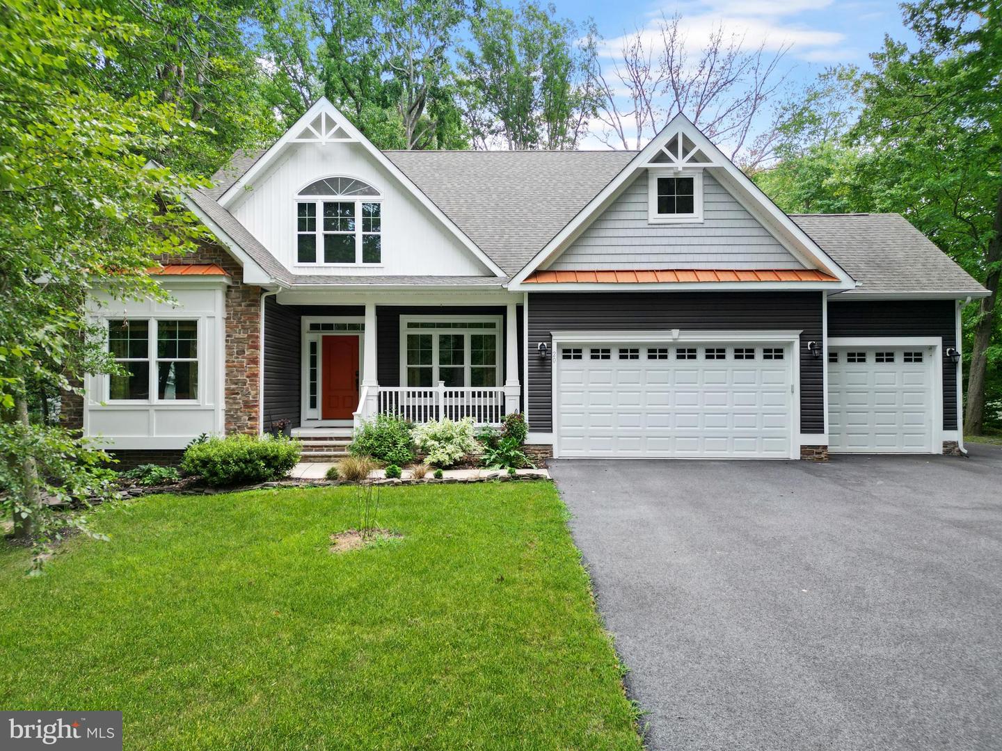 20 Parker Dr — photo
