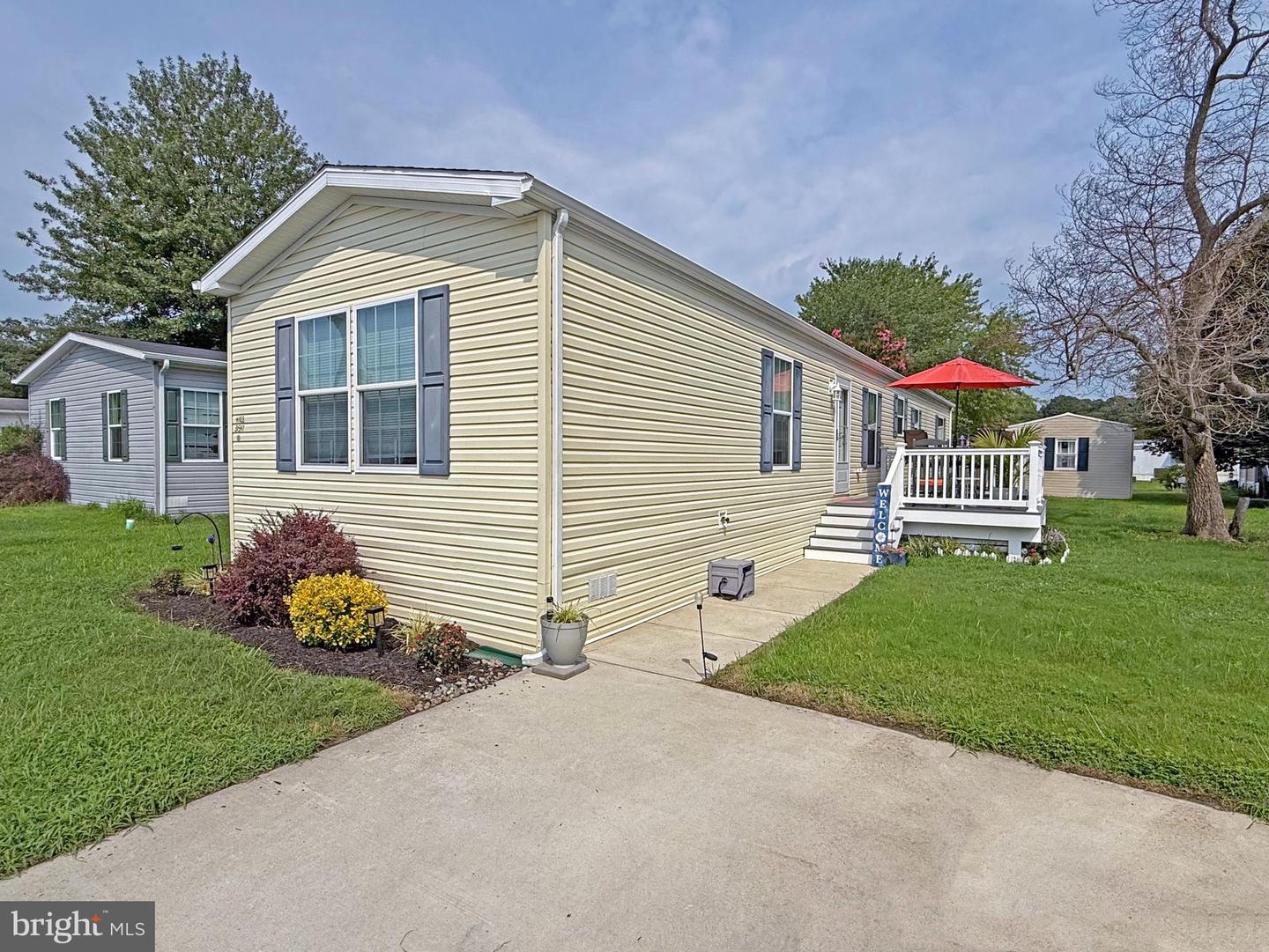 31597 Oak Ct #H-103 — photo