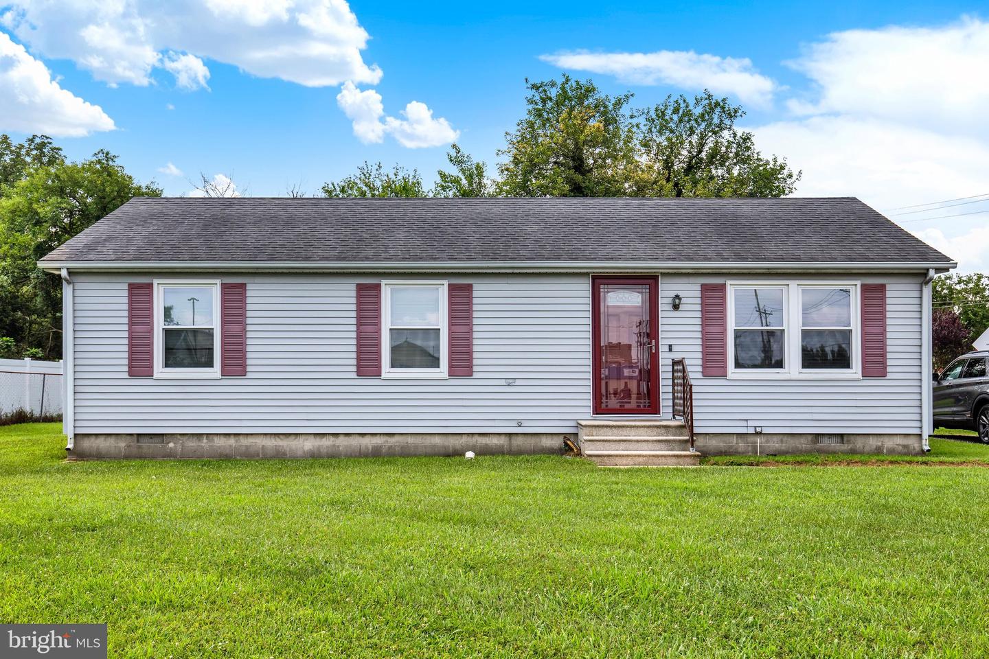 1 Waples Dr — photo