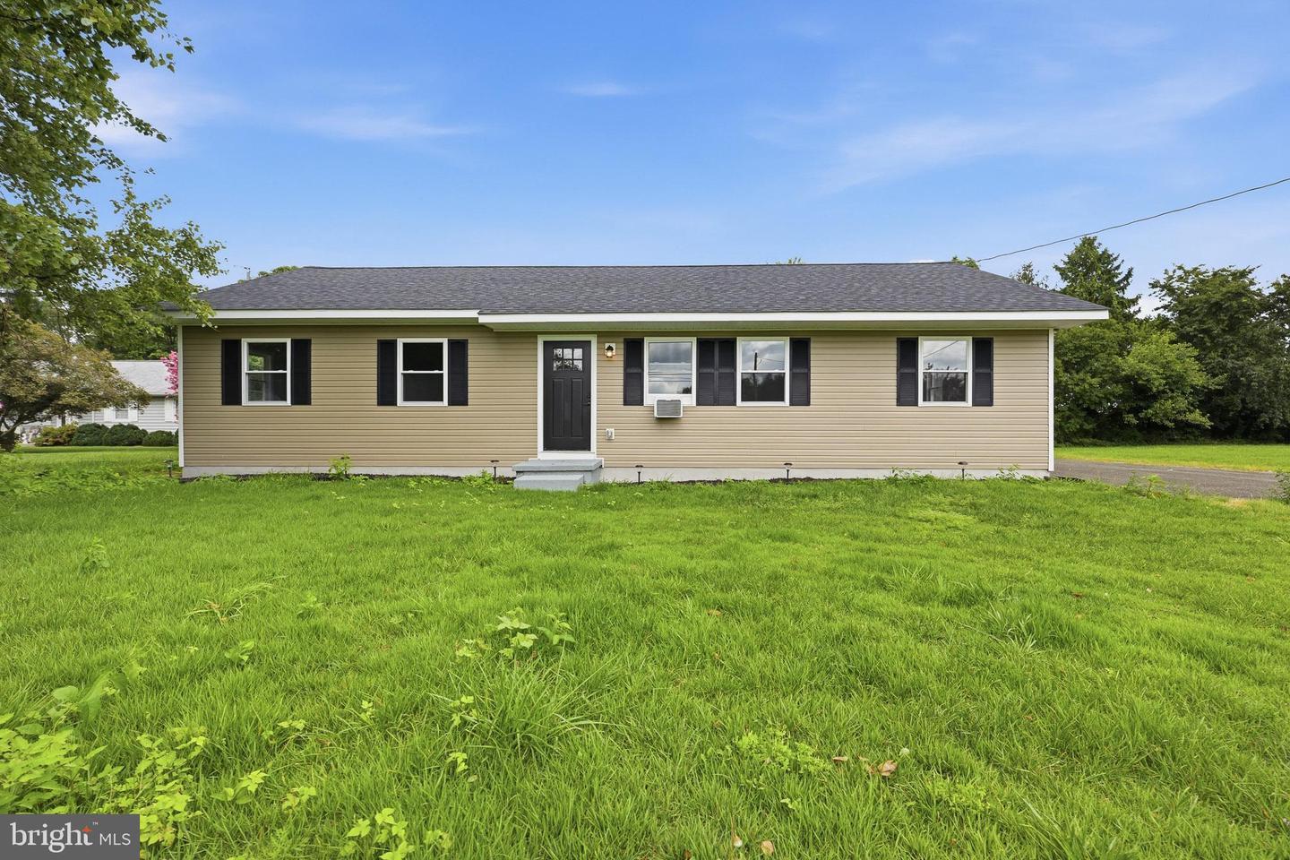 22403 Zoar Rd — photo